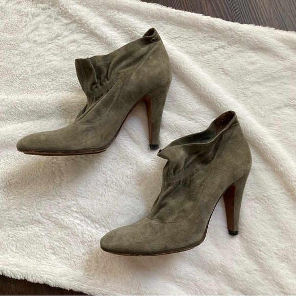 Moschino Cheap & Chic green suede ruched heel ankle fall boots booties 39, 8.5 - Picture 1 of 16